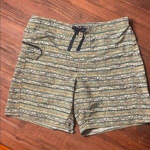 Mens PATAGONIA Board Shorts size L